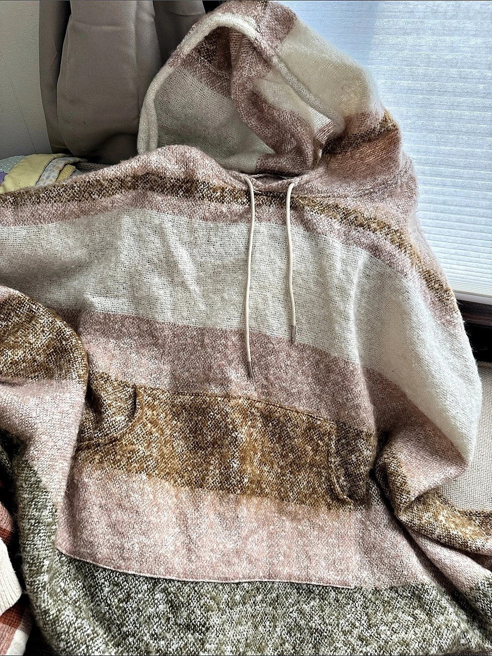 No Boundaries Color Block Hoodie in Pink & Brown 2XL (3XG) Like New